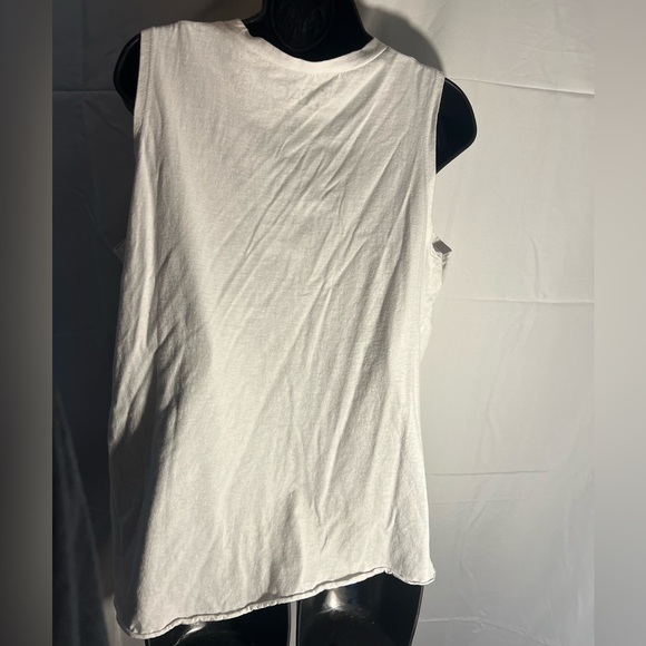 2Pac | Muscle Tank With Roses - Picture 5 of 6